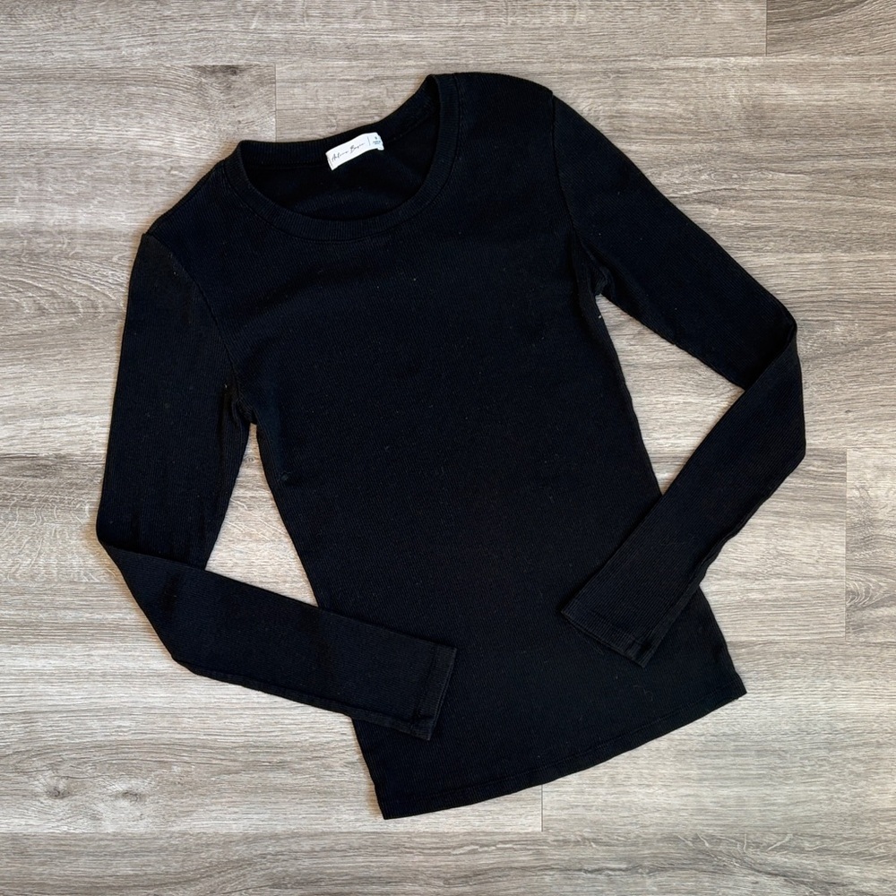 Active Basic black long sleeve top